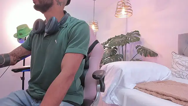 Tom cooper  online show from 21, 11, 2025