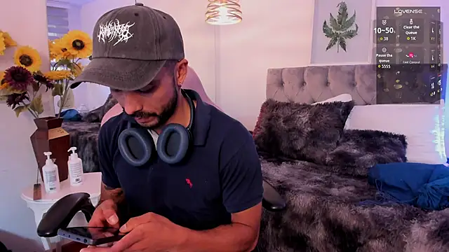 Tom cooper  online show from 25, 9, 2025