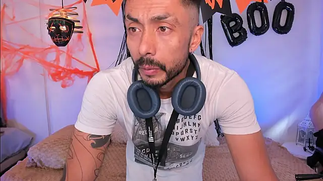 Tom cooper  online show from 18, 10, 2025