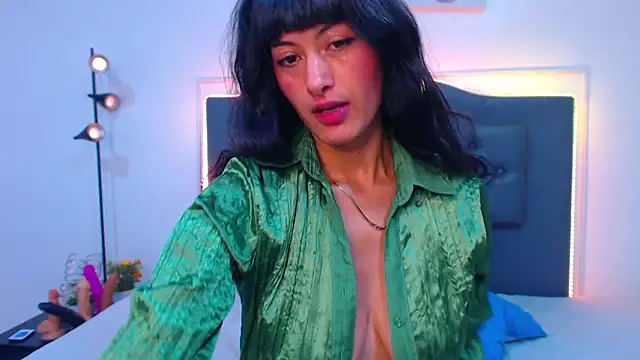 candy lux  online show from 10, 5, 2026
