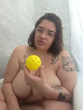 Snapshot of WitchiKitti chatting on 15, 3, 2026 WitchiKitti online show from 15, 3, 2026