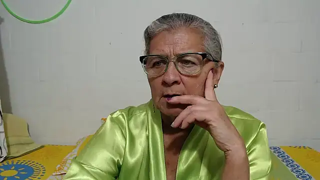 candy mature  online show from 8, 2, 2026