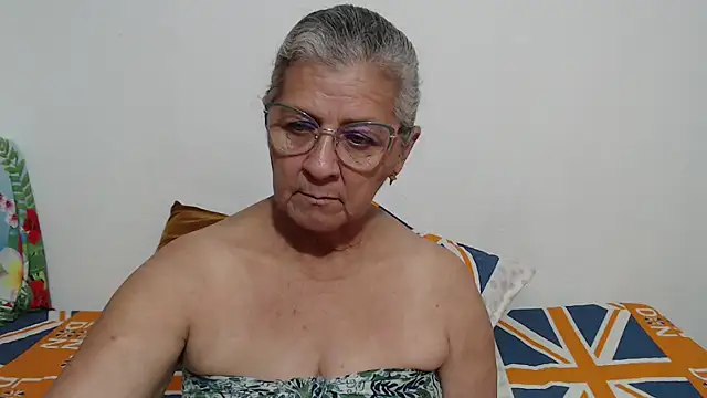 candy mature  online show from 18, 3, 2026