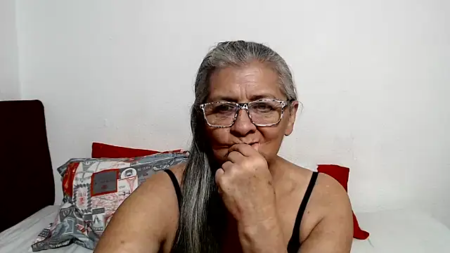 candy mature  online show from 1, 6, 2026
