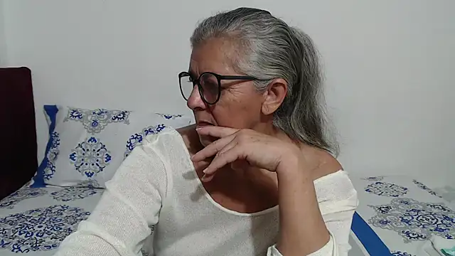 candy mature  online show from 25, 4, 2026