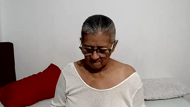 candy mature  online show from 24, 5, 2026