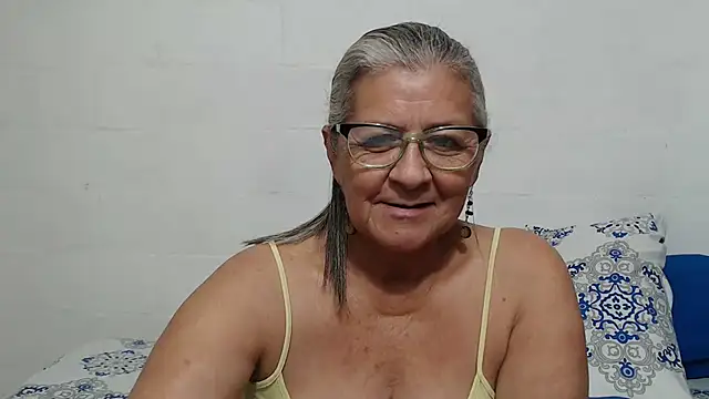 candy mature  online show from 3, 11, 2025
