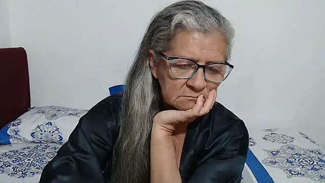 candy mature  online show from 1, 5, 2026
