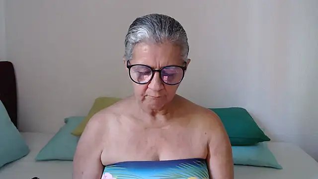 candy mature  online show from 23, 3, 2026