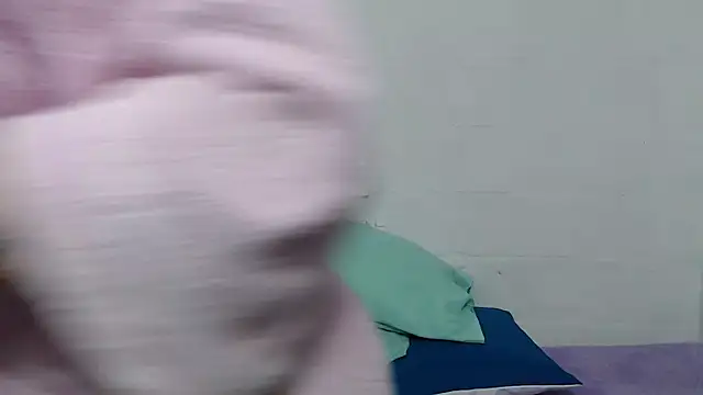 candy mature  online show from 5, 10, 2025