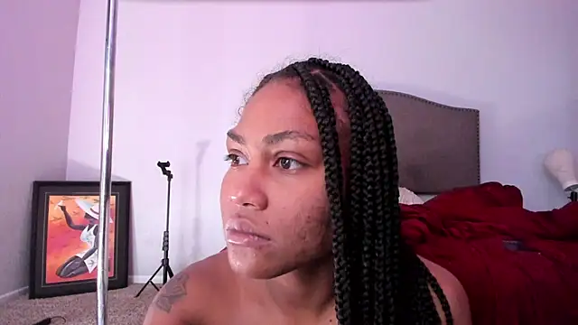 Snapshot of yiauana chatting on 10, 10, 2025 yiauana online show from 10, 10, 2025