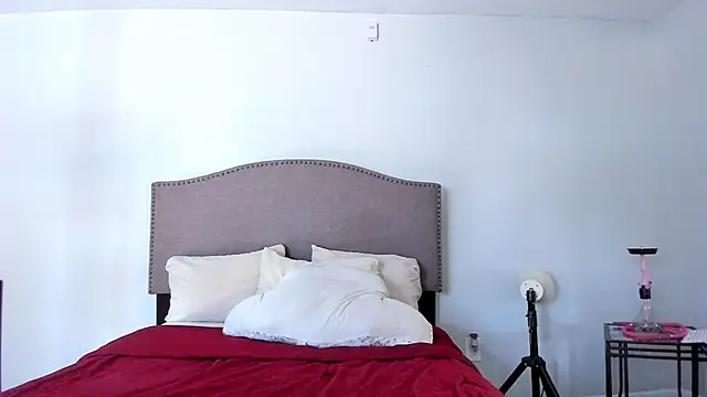 Snapshot of yiauana chatting on 13, 10, 2025 yiauana online show from 13, 10, 2025