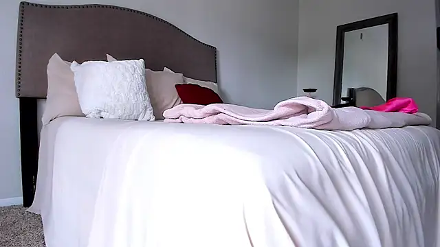 Snapshot of yiauana chatting on 17, 10, 2025 yiauana online show from 17, 10, 2025