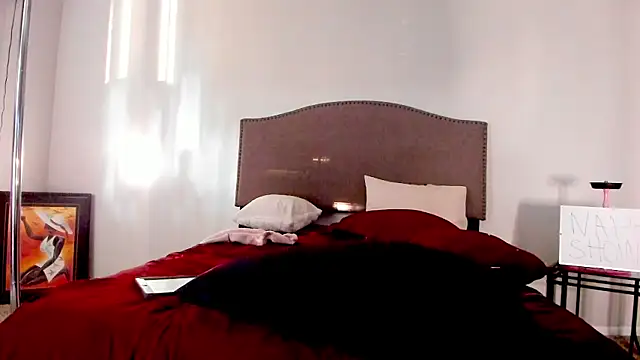 Snapshot of yiauana chatting on 27, 10, 2025 yiauana online show from 27, 10, 2025