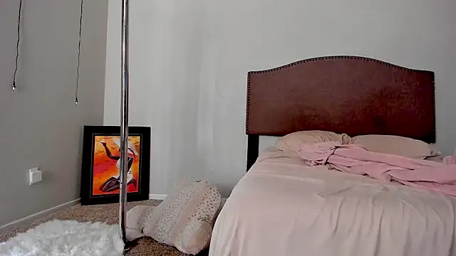 Snapshot of yiauana chatting on 23, 10, 2025 yiauana online show from 23, 10, 2025