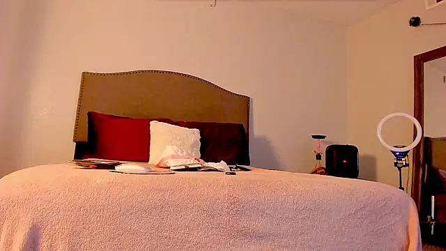 Snapshot of yiauana chatting on 3, 11, 2025 yiauana online show from 3, 11, 2025