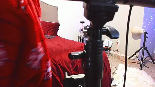 Snapshot of yiauana chatting on 14, 11, 2025 yiauana online show from 14, 11, 2025