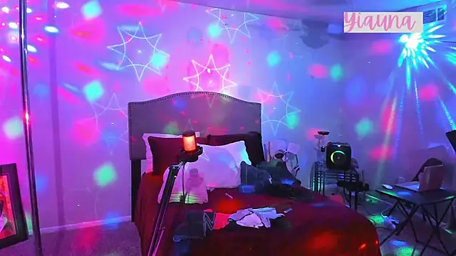 Snapshot of yiauana chatting on 22, 11, 2025 yiauana online show from 22, 11, 2025