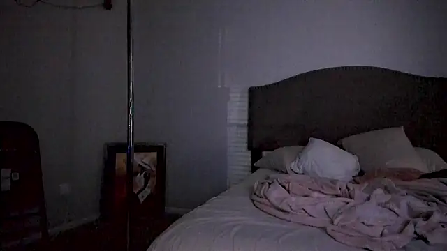 Snapshot of yiauana chatting on 17, 10, 2025 yiauana online show from 17, 10, 2025