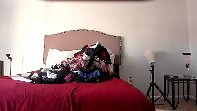 Snapshot of yiauana chatting on 9, 10, 2025 yiauana online show from 9, 10, 2025