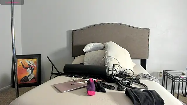 Snapshot of yiauana chatting on 1, 10, 2025 yiauana online show from 1, 10, 2025