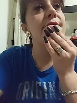 AvaLloyd online show from 16, 11, 2025