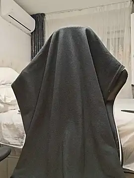 AvaLloyd online show from 23, 11, 2025