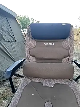 AvaLloyd online show from 20, 9, 2025