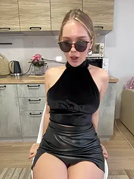 Snapshot of Little_Forest_ELF chatting on 20, 3, 2025 Little Forest ELF online show from 20, 3, 2025