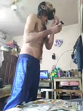 BadBoySmoker7070 online show from 14, 5, 2026