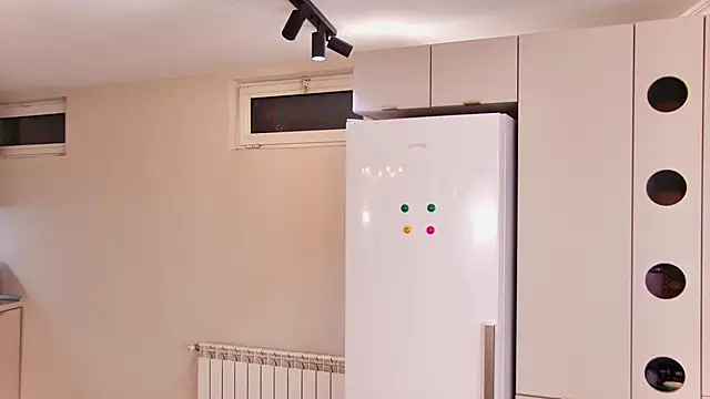 EmilyColle  online show from 27, 2, 2025