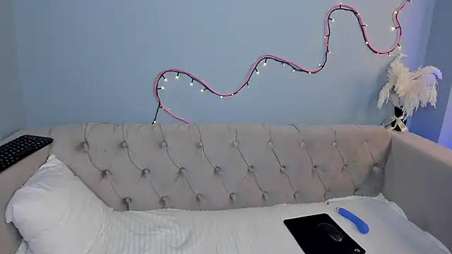 Ameliia castro online show from 19, 2, 2025