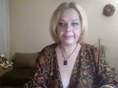 Snapshot of SofiyaPetrova chatting on 8, 2, 2025 SofiyaPetrova online show from 8, 2, 2025