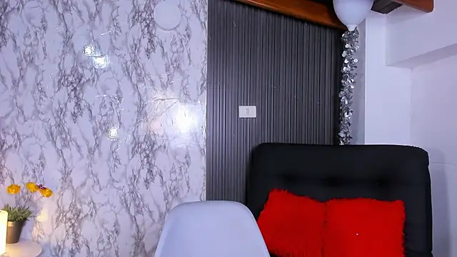 chloe blue online show from 15, 3, 2025