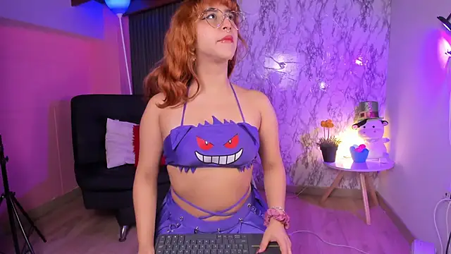 chloe blue online show from 28, 10, 2025