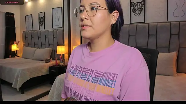 sweet--emily online show from 25, 2, 2025