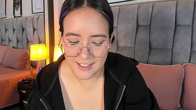 sweet--emily online show from 23, 3, 2025