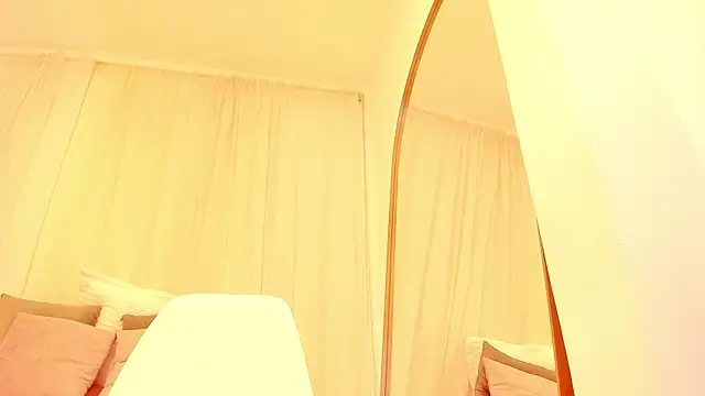 Petite Lucie online show from 10, 10, 2025