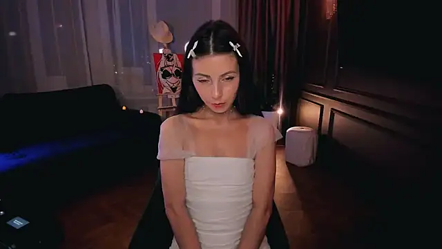 Love Lines online show from 8, 9, 2025