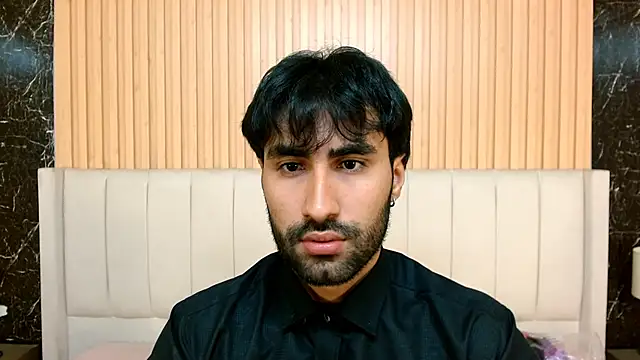 MilanZaire online show from 10, 1, 2026