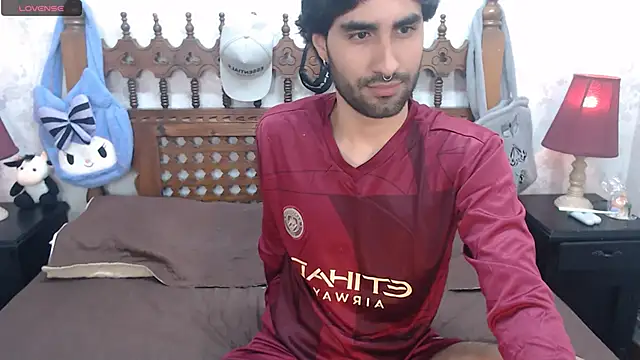 MilanZaire online show from 12, 3, 2025