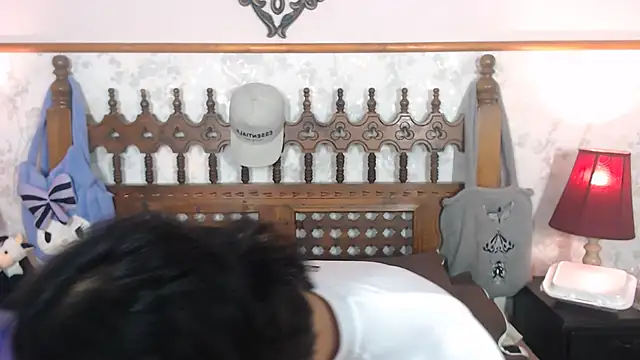 MilanZaire online show from 15, 3, 2025