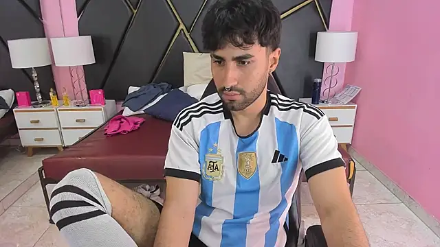 MilanZaire online show from 23, 11, 2025