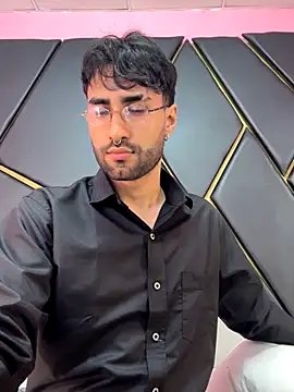 MilanZaire online show from 12, 10, 2025