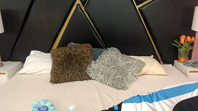 MilanZaire online show from 13, 9, 2025