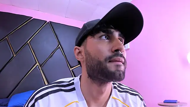 MilanZaire online show from 15, 11, 2025