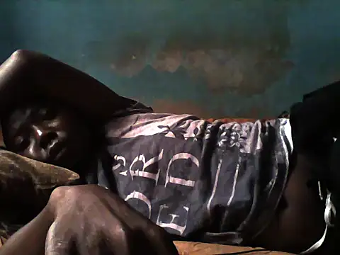 Snapshot of little__joy chatting on 14, 12, 2025 little joy online show from 14, 12, 2025