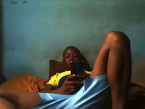 Snapshot of little__joy chatting on 29, 11, 2025 little joy online show from 29, 11, 2025