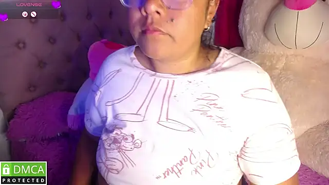 KittyHot20 online show from 17, 11, 2025