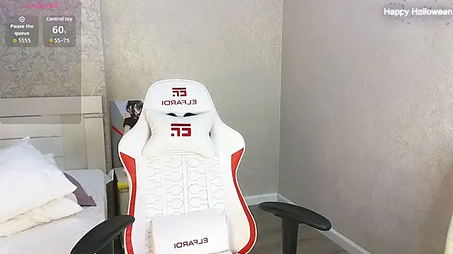 Diana Moon  online show from 2, 11, 2025